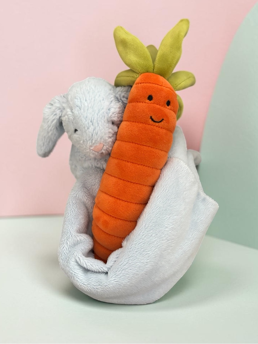 Jellycat Plush Bundle: Vivacious Carrot & Blue Bunny Blanket Soother Authentic